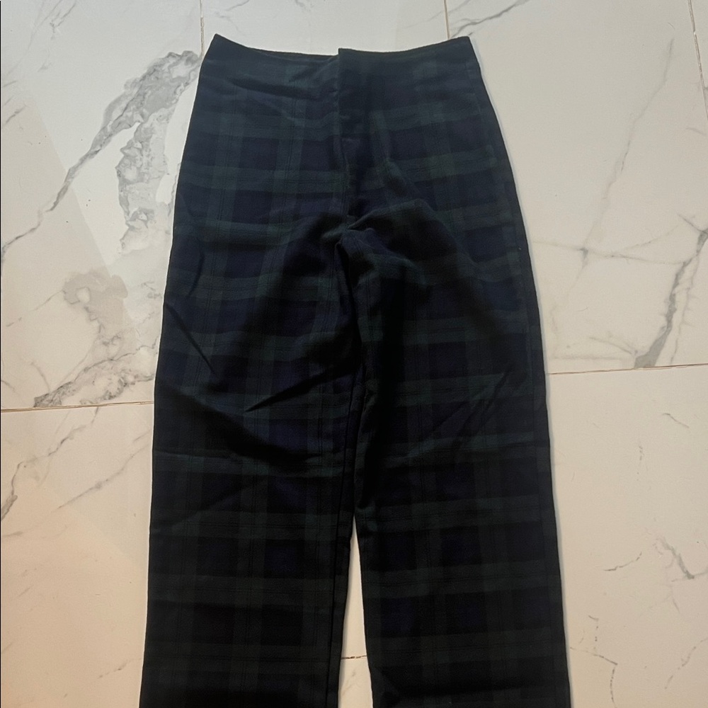 J Galt Black and Green Plaid Pants